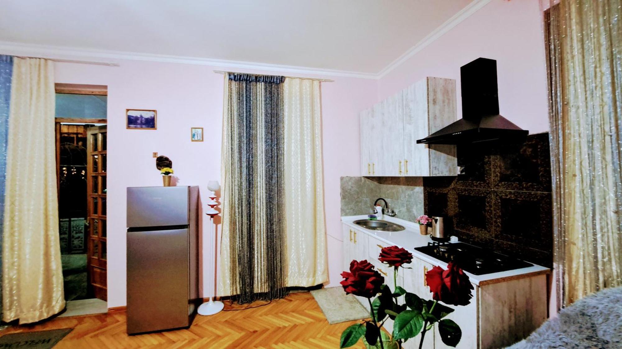 Beautiful Apartment In Old Tbilisi ภายนอก รูปภาพ